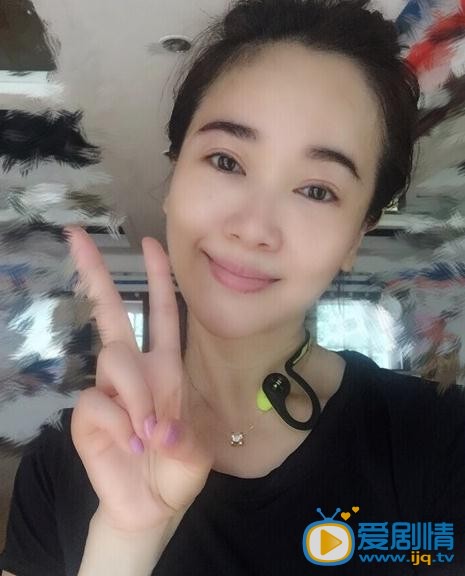 左小青生活照 左小青高清写真_左小青高清剧照
