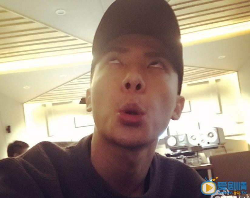 吴俊余表情包 吴俊余表情包