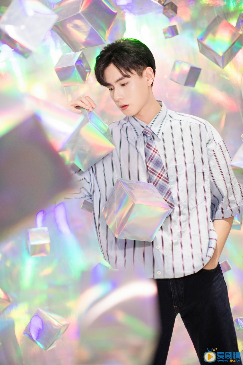 胡一天制服写真 胡一天高清写真_胡一天高清剧照