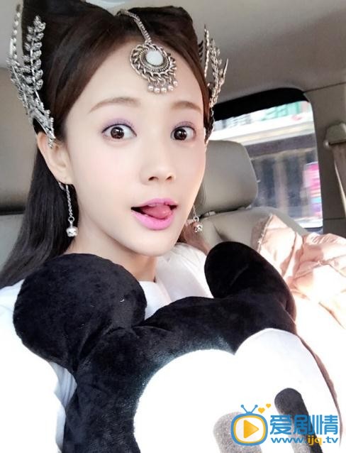 李一桐生活照 李一桐高清写真_李一桐高清剧照
