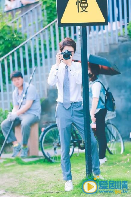 肖战《相爱穿梭千年2》剧照 肖战高清写真_肖战高清剧照