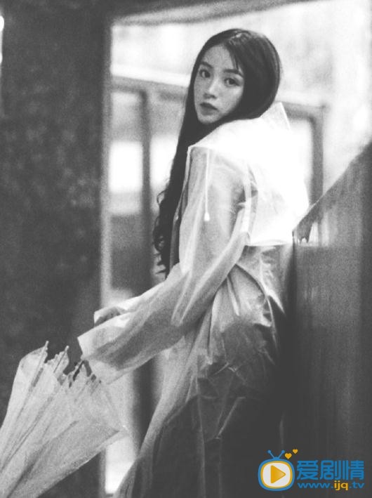 田曦薇黑白写真 田曦薇高清写真_田曦薇高清剧照