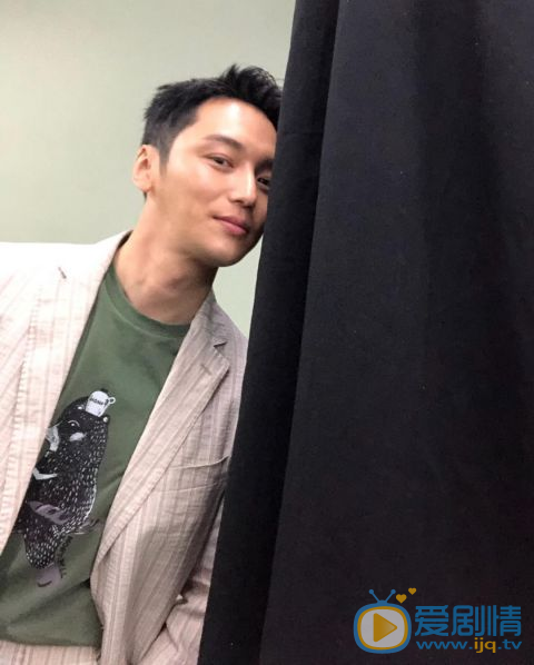 卞约汉生活照 T$OP_1}MRXZRVUTL]MUAKD6