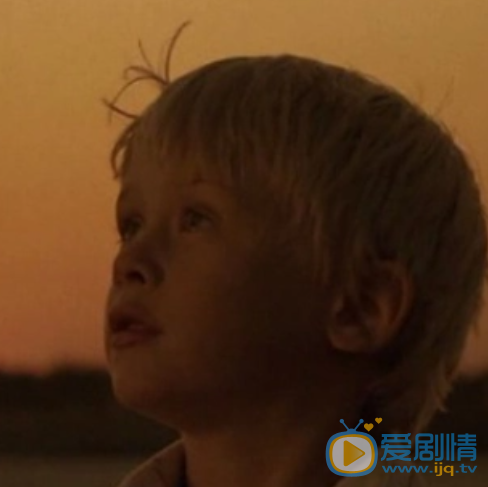 麦考利·卡尔金演出照 麦考利·卡尔金高清写真_麦考利·卡尔金高清剧照