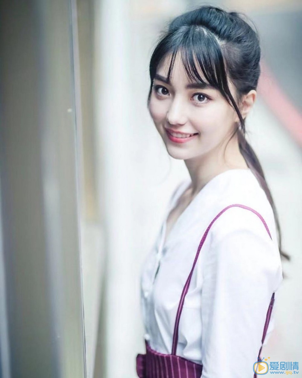 OKMHahuP_Db29f5q-TpDayR-lvMzQbLUMy6f9zMun_c