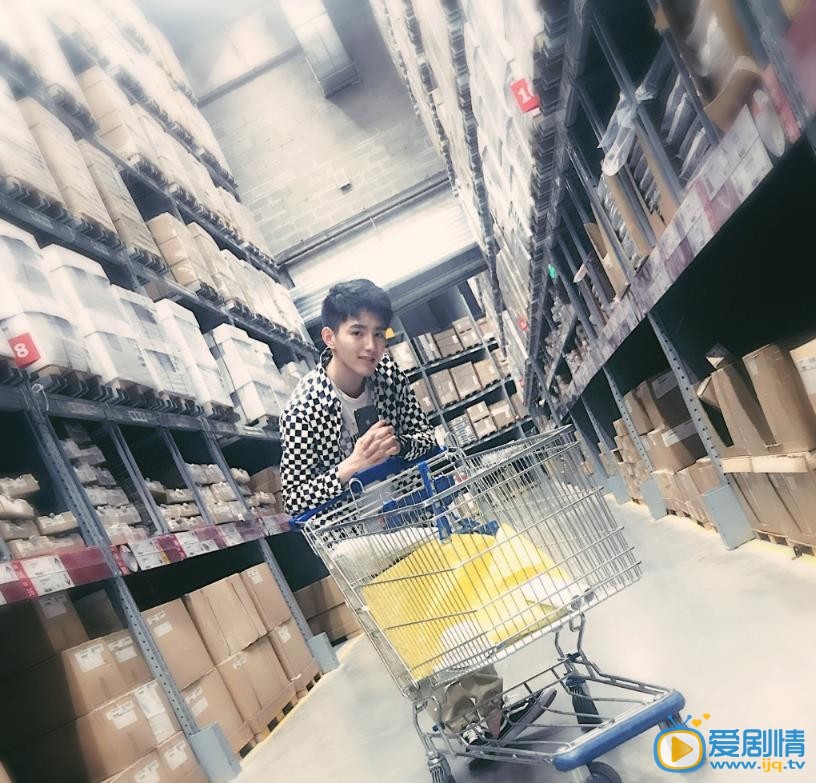 高承一生活照 高承一高清写真_高承一高清剧照