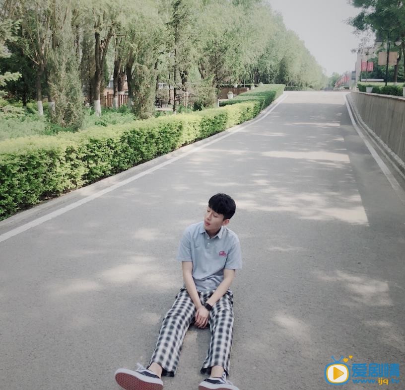 高承一生活照 高承一高清写真_高承一高清剧照