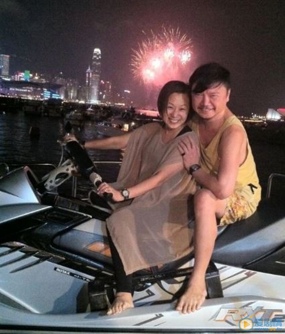 0fsKeimczrXsEV4KGktUdO-Z_yrPvC1_ocamLaHGpi0