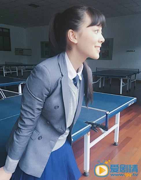 余佳淼红色写真 余佳淼高清写真_余佳淼高清剧照