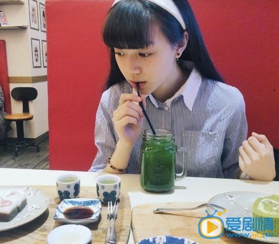 余佳淼随性街拍 余佳淼高清写真_余佳淼高清剧照
