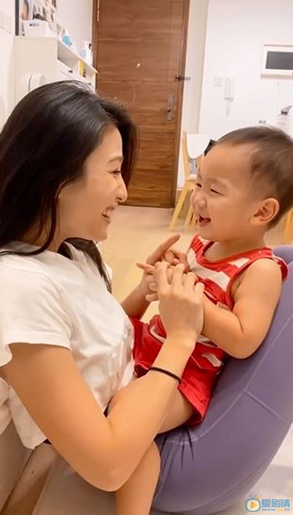 GBx8oJHjVIS_VKSHDMtLjQah1DK8u8E1VG7-iFRu_og