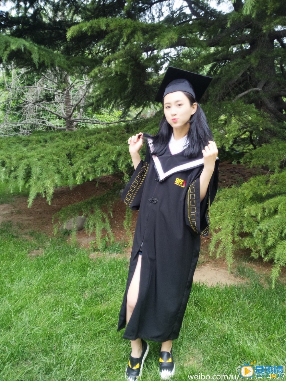 杨柳毕业照 杨柳高清写真_杨柳高清剧照