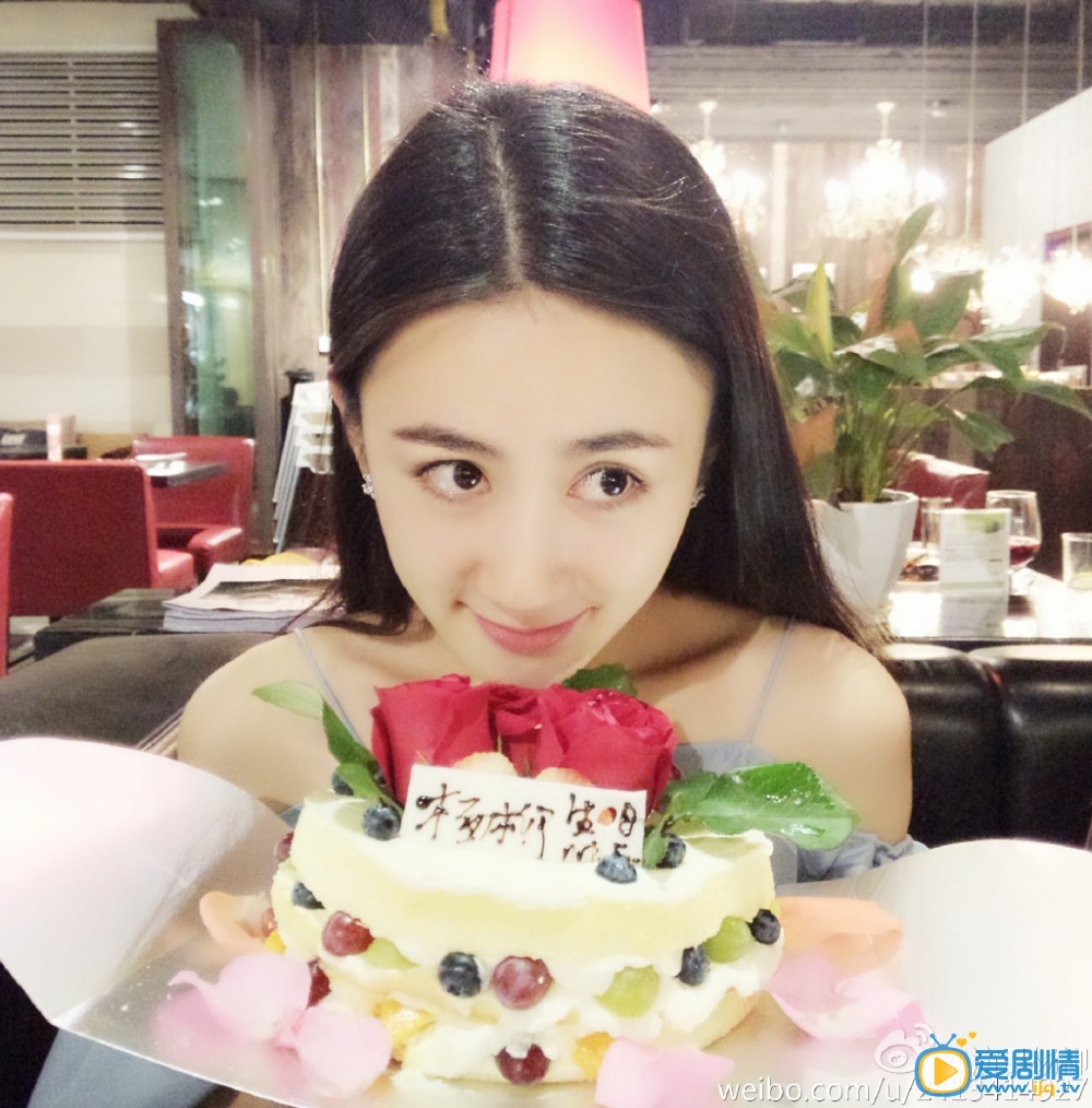 杨柳生活照 杨柳高清写真_杨柳高清剧照