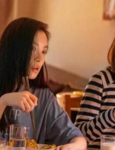 刘诗诗入职1月挣7万，倪妮更狠，卖出3豪宅