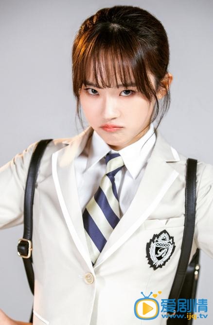 卢洋洋《我才不会被女孩子欺负呢》剧照 卢洋洋高清写真_卢洋洋高清剧照