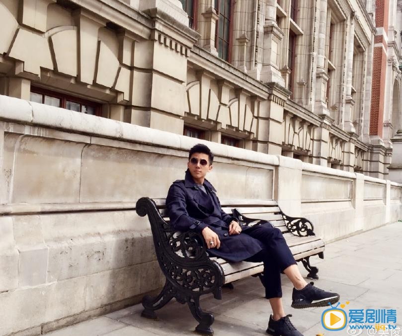 吴俊余时尚街拍 吴俊余高清写真_吴俊余高清剧照