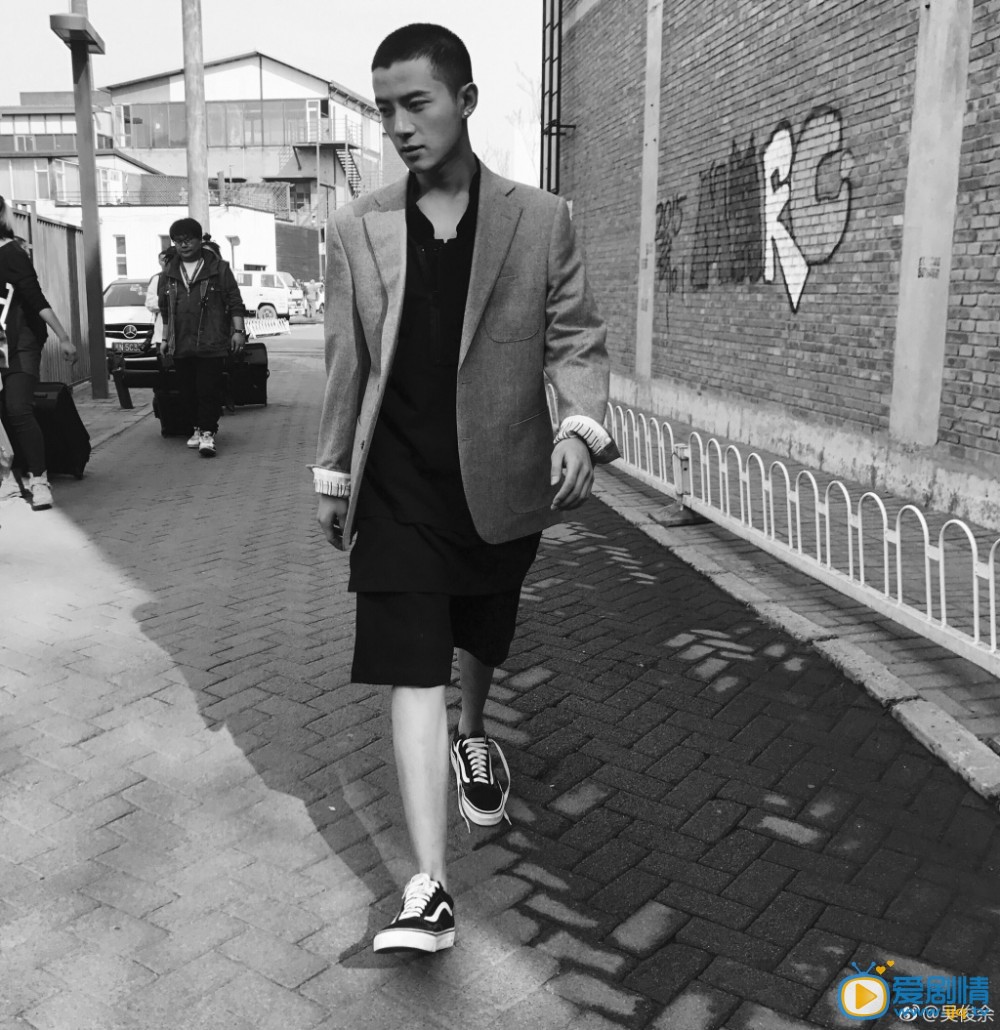 吴俊余帅气写真 吴俊余高清写真_吴俊余高清剧照