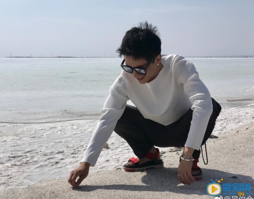 吴俊余帅气写真 吴俊余高清写真_吴俊余高清剧照