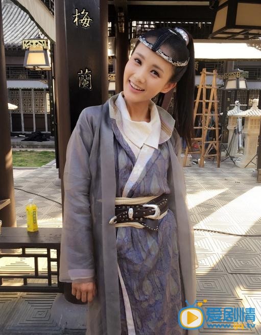 李一桐活动照 李一桐高清写真_李一桐高清剧照