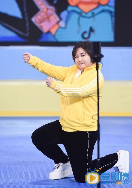 贾玲《王牌对王牌》综艺照 贾玲高清写真_贾玲高清剧照