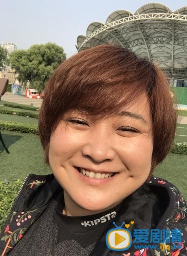 贾玲生活照 贾玲高清写真_贾玲高清剧照