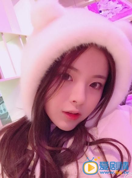 杨超越生活照 杨超越高清写真_杨超越高清剧照
