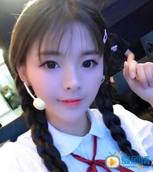 杨超越可爱照 杨超越高清写真_杨超越高清剧照