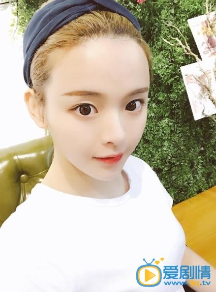 杨超越生活照 杨超越高清写真_杨超越高清剧照
