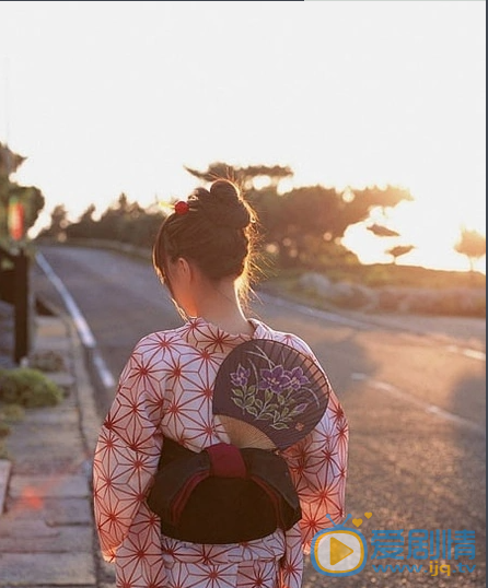 逢泽莉娜 早年经历 写真照