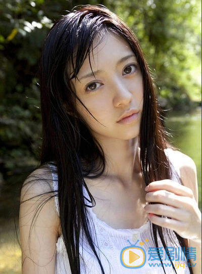 逢泽莉娜户外照 逢泽莉娜高清写真_逢泽莉娜高清剧照