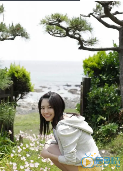 逢泽莉娜海边照 逢泽莉娜高清写真_逢泽莉娜高清剧照