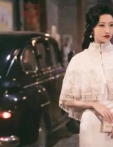 《司藤》景甜：旗袍造型美出圈，没想到红衣造型也很绝