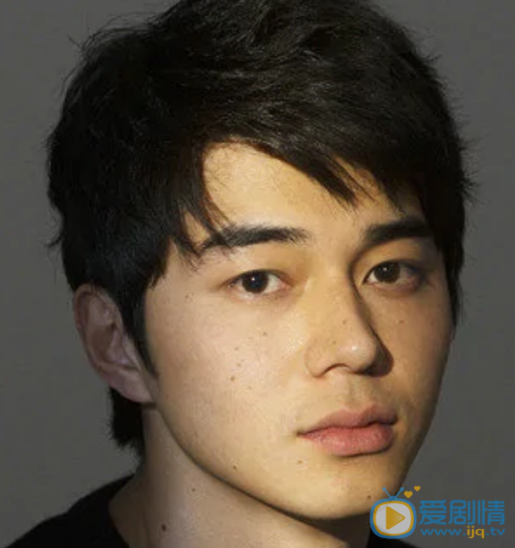东出昌大 演艺经历 个人照