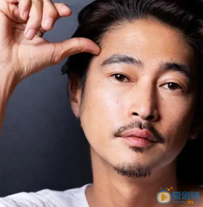 洼冢洋介 演艺经历 个人照