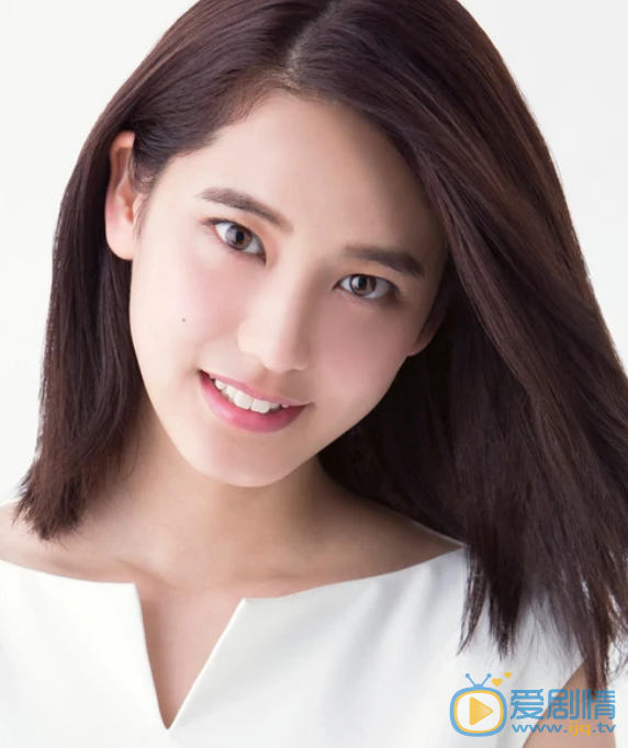 山崎纮菜 演艺经历 个人照