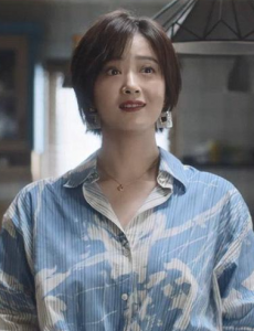 电视剧《小舍得》：孩子当众被骂，表情委屈惹人心疼