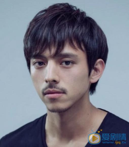 满岛真之介艺术照 满岛真之介 演艺经历 个人照