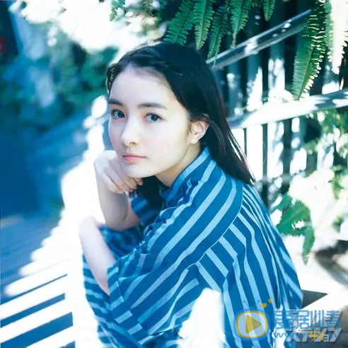 葵若菜 演艺经历 生活照
