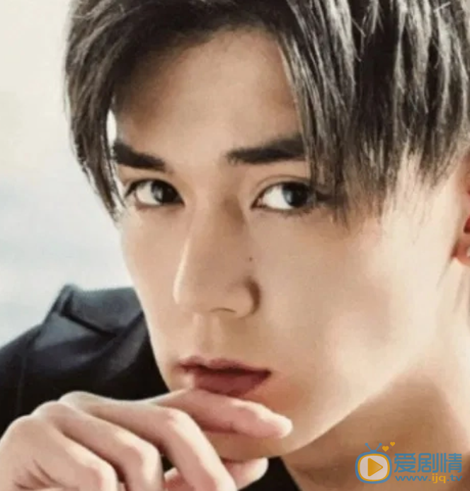小泷望演出照 小泷望高清写真_小泷望高清剧照