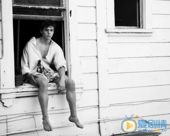 伊万·彼得斯生活照 伊万·彼得斯高清写真_伊万·彼得斯高清剧照