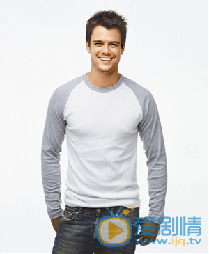 乔什·杜哈明生活照 0R`A6F}`]3TQZ8`CJRT`WGV