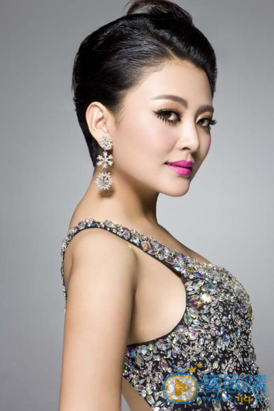 阿鲁阿卓 演艺经历 写真照
