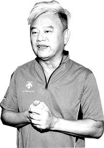 陈百祥  演艺经历   写真照