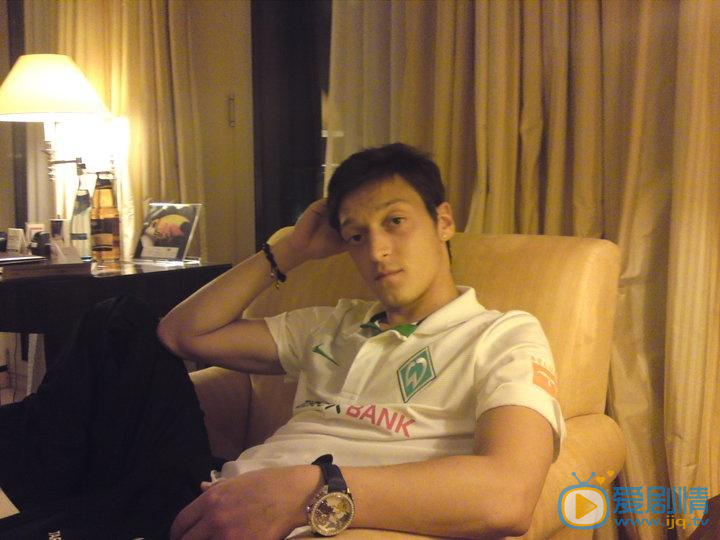 厄齐尔 运动生涯 写真照