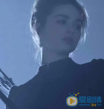 克里斯塔尔·里德剧照 克里斯塔尔·里德高清写真_克里斯塔尔·里德高清剧照