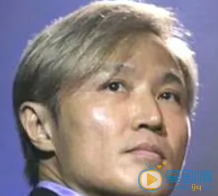 周启生 演艺经历 个人照