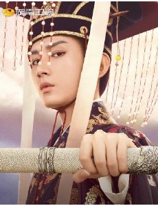与君歌：仇烟织饶是见多了大风大浪，也被男子满脸伤痕吓住了
