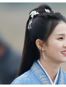 女主温婉可人，男主帅气有风度，期待任嘉伦白鹿，期待周生如故