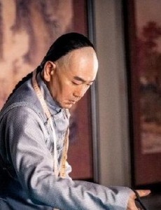 《一剪芳华》首播：演员阵容强大，节奏快，张昊唯盖玥希槽点多