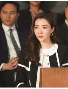 《家族荣耀》甄芯（杨怡饰）“白切黑”登上热搜榜单